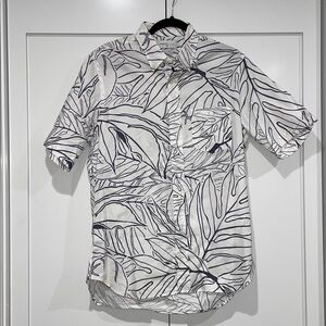 EUC Sig Zane White and Gray